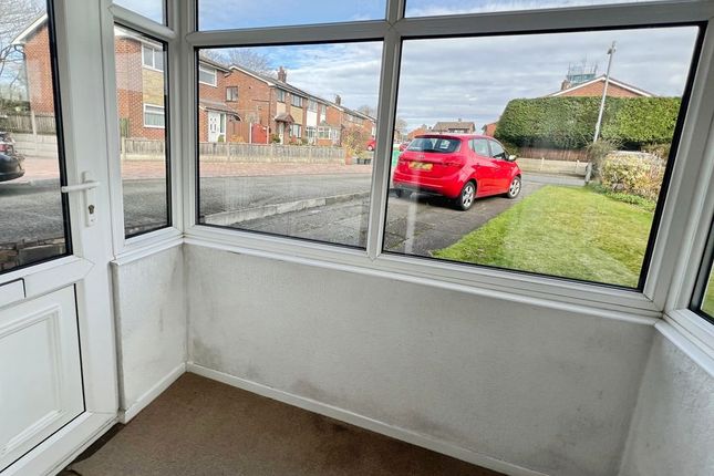 24, Chiltern Drive, Bolton photo 4