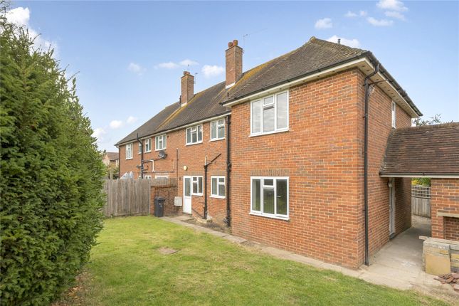 2-bed flat on 12, Woodside, Surrey, £285,000