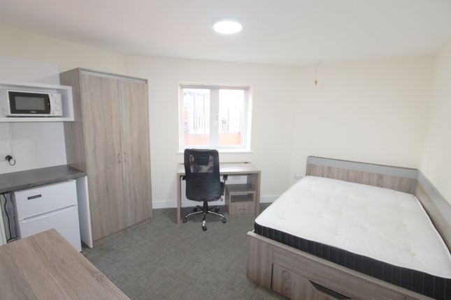 Studio to rent in Clay Lane, Coventry