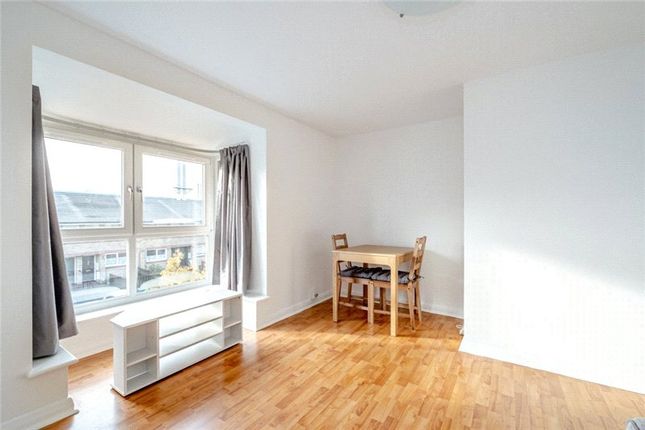 Flat 11, Warlingham House,, Varcoe Road, London photo 2