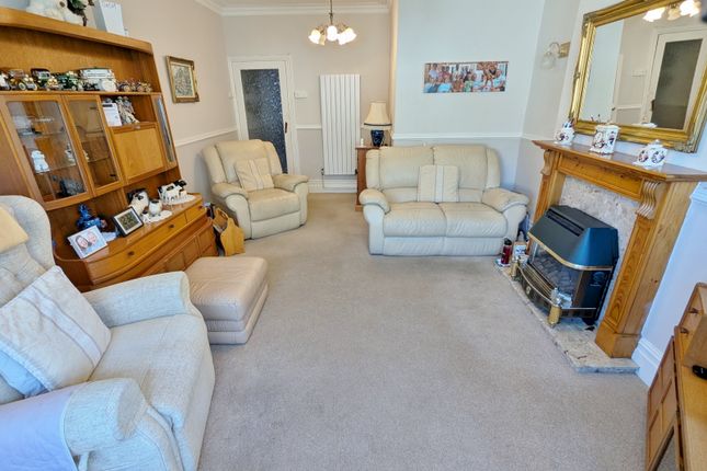 Esplanade Avenue, Porthcawl photo 4