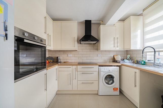 240, Bexley Road, London photo 2