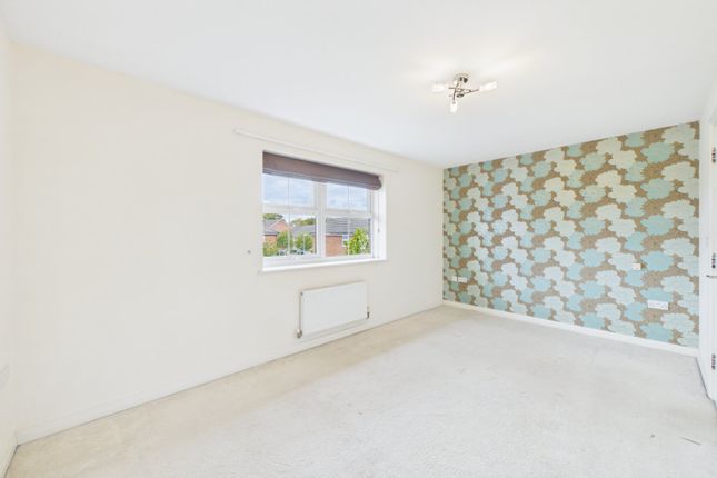 4, Honington Mews, Farnborough photo 4
