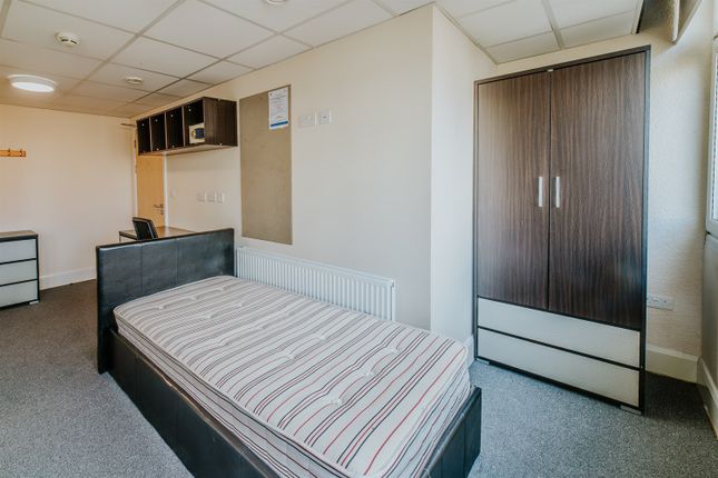 Thumbnail Flat to rent in Upper Parliament Street, Nottingham