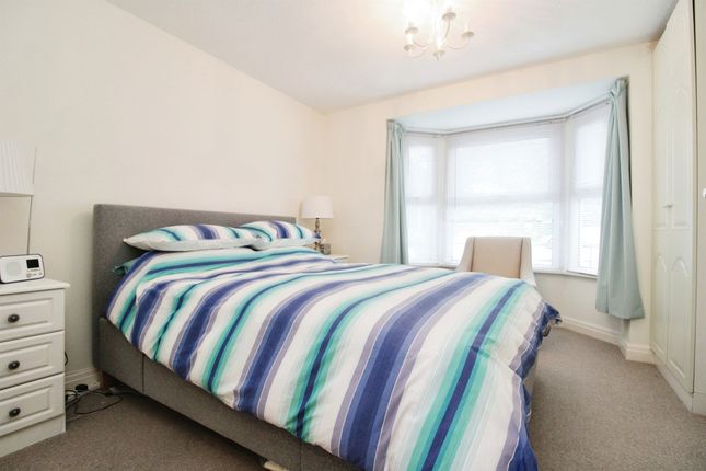 Flat for sale in St. Augustines Road, Penarth