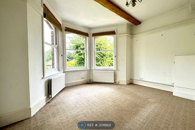 Flat, Shortlands Grove, Bromley photo 3