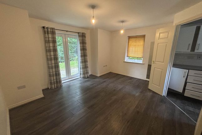 34, The Place Mere Drive, Manchester photo 3