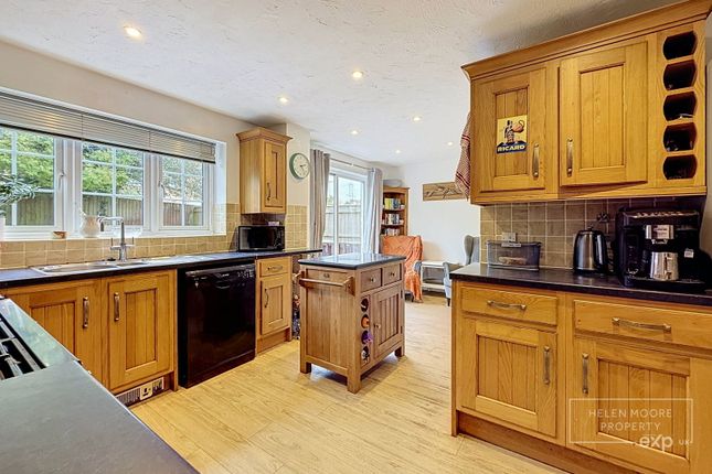 4, Corfe Close, Ivybridge photo 4