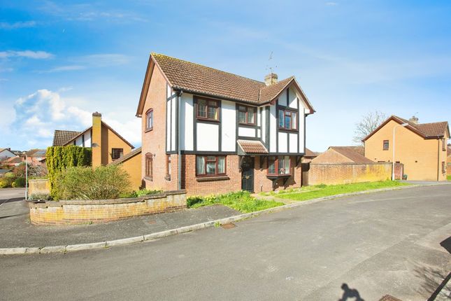 Detached house for sale in Oakleigh, Yeovil