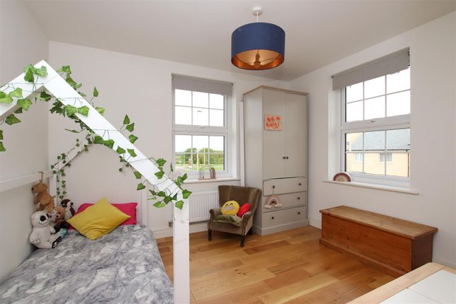 Town house for sale in Sparrow Drive, Cranbrook, Exeter