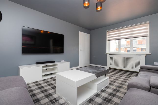 5 Kebbuckston Place, Paisley photo 4