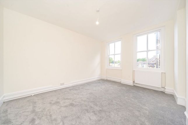 Flat 30, Oakhill Court, Upper Richmond Road, London photo 5