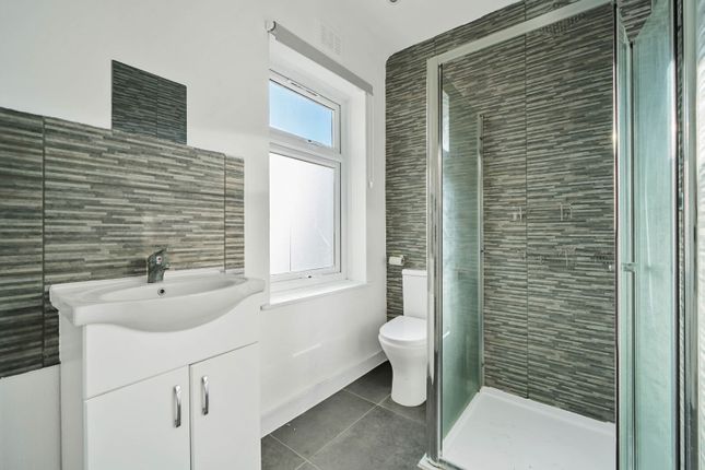 4-bed house on Alexandra Road, Turnpike Lane, £3,500/mo