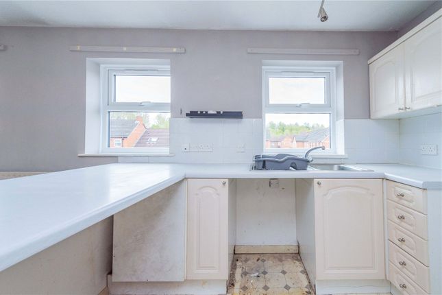 26, Fieldfare Way, Telford photo 2