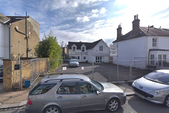 Studio house on 267, Sandycombe Road, Richmond, £1,850,000
