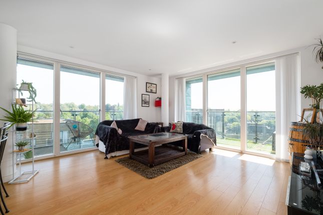 Flat 903, Adana Building, Conington Road, London photo 4