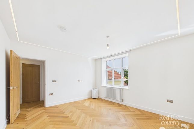 Apartment 2, Irnham Court, Townsend Road, Minehead photo 4