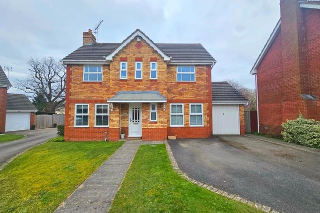 59, Longs View, Wotton-Under-Edge photo 2