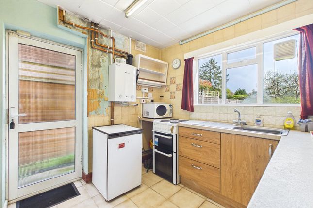 28, Alpha Road, Woking photo 4