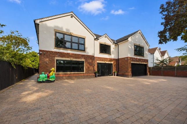 10 Argarmeols Road, Formby, Merseyside photo 2