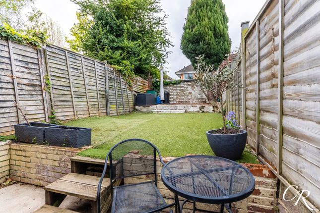 60 Millbrook Street, Cheltenham photo 4