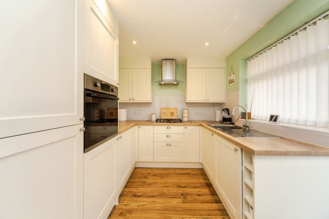 9, Pickmere Drive, Merseyside photo 2