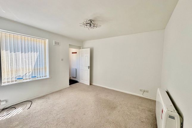 89, Bisell Way, Brierley Hill photo 2