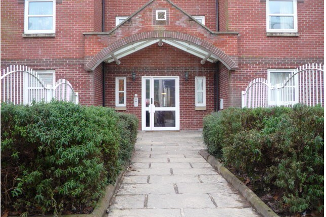 210, Melrose Apartment, Hathersage Road, Victoria Park, Manchester photo 2