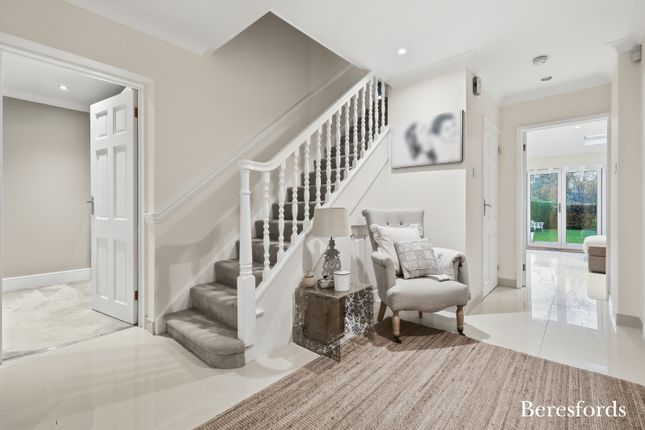 69, Cricketers Lane, Brentwood photo 2