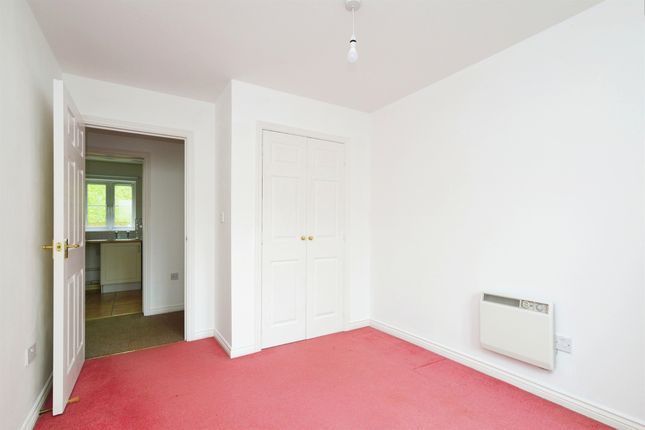 Flat for sale in Winton Road, Swindon