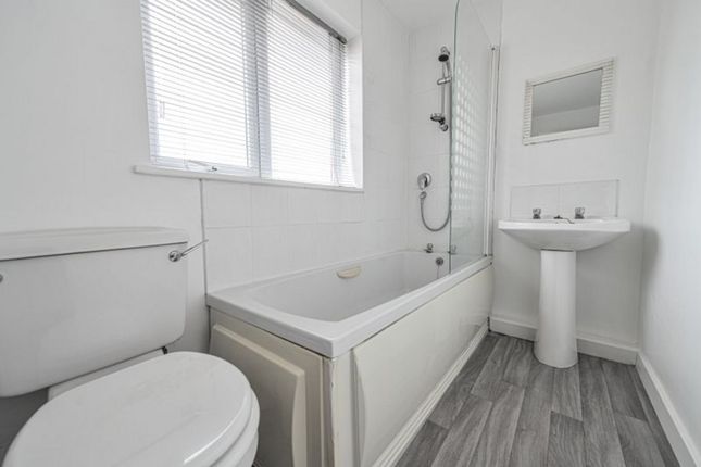 21, Denwick Avenue, Newcastle Upon Tyne photo 4