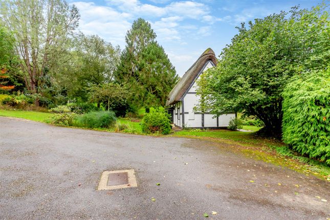 Cottage for sale in Gloucester Road, Hartpury, Gloucester