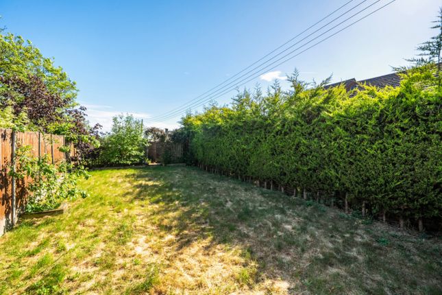 31, Hillside Estate, Sleaford photo 4