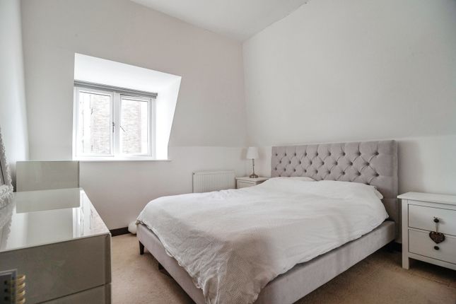 Flat for sale in The Causeway, Chelmsford