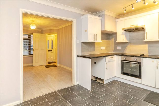73, Wyngates, Bedfordshire photo 3