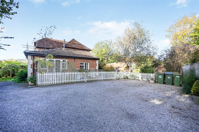 2 Coxham Cottages,, Coxham Lane, West Sussex photo 3