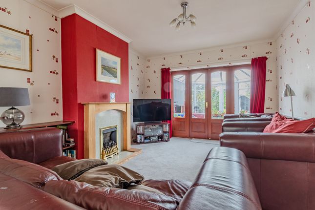19 Hinckley Road, Leicester photo 3