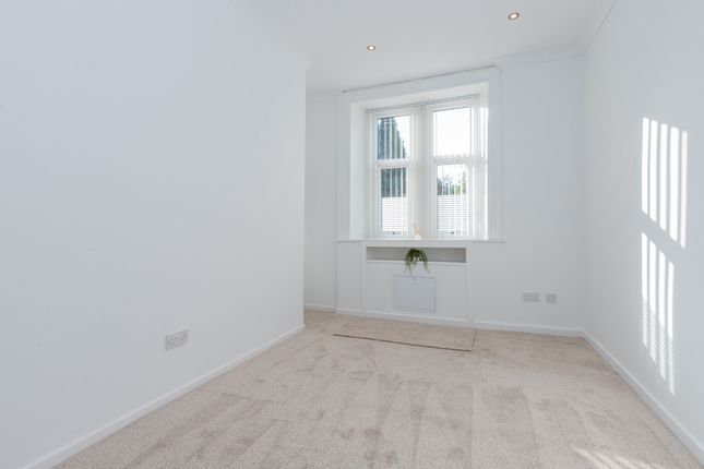 4, Duntreath Terrace, Kilsyth photo 3