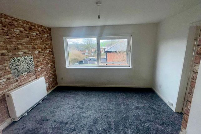 flat 56D, firthcliffe road, liversedge photo 3
