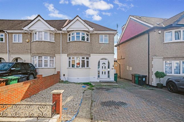 Thumbnail Semi-detached house to rent in New Road, London