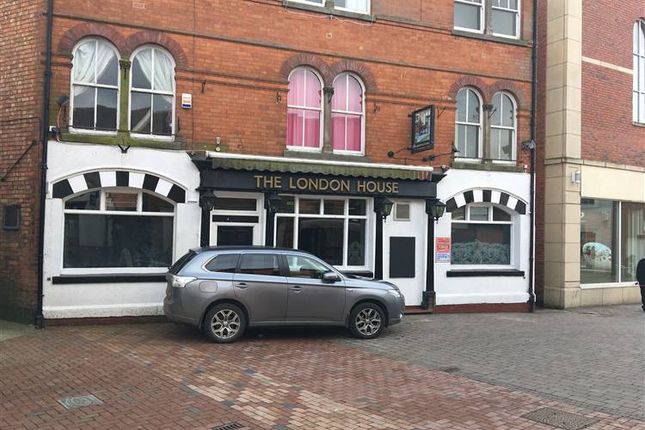 Pub/bar to let in Chapel Street, Rugby
