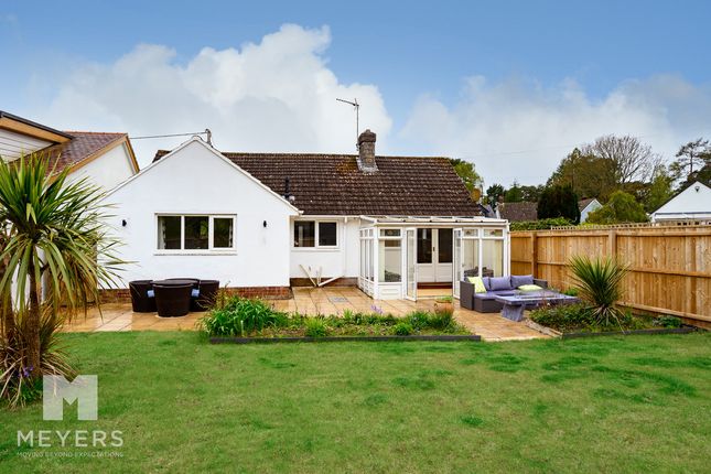 14, Windsor Close, Ringwood photo 2
