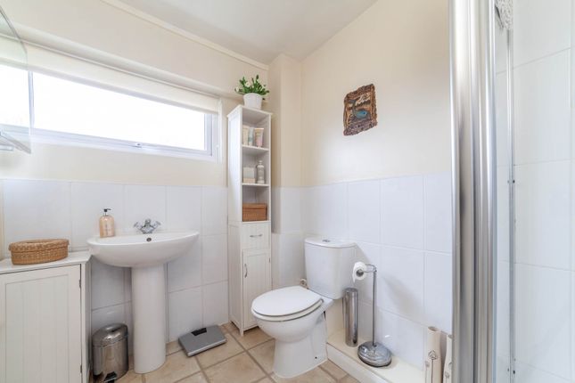 Terraced house for sale in Cranbourne Close, Norbury