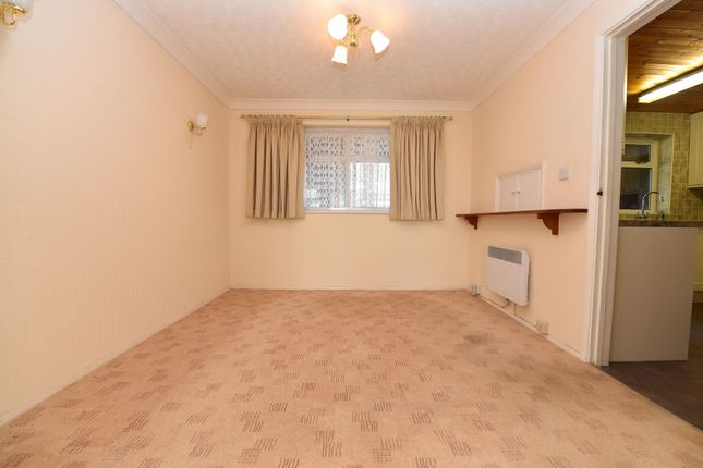 76 Longsands Road, St. Neots photo 4