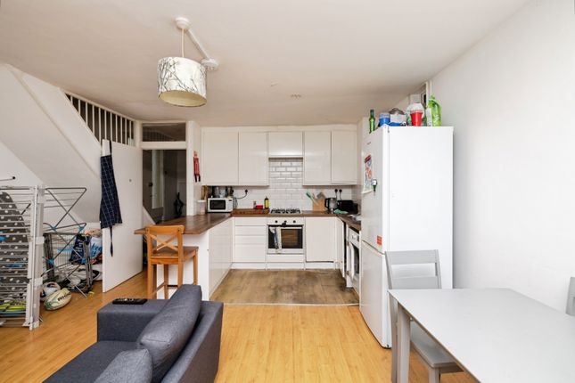 121, Victoria Rise, London photo 3