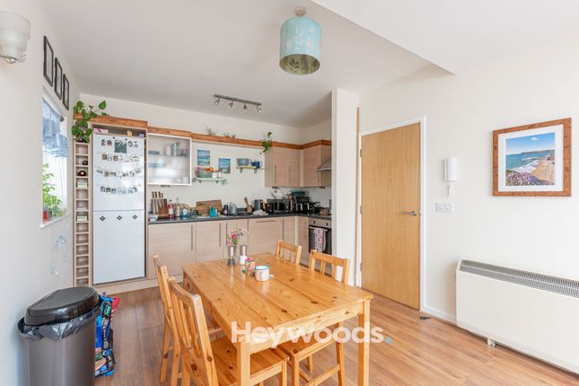 Flat 24, Stamer House, Stoke-On-Trent photo 3