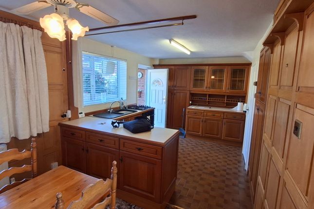 6, Buildwas Road, Telford photo 5