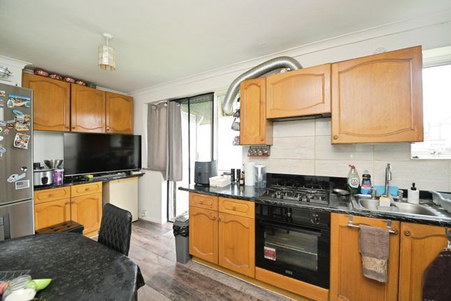11, Blithdale Road, London photo 2