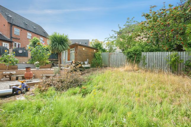 7, Park Crescent, Rotherham photo 4