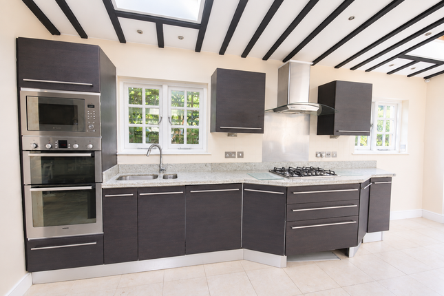 Rasper road, Whetstone photo 5